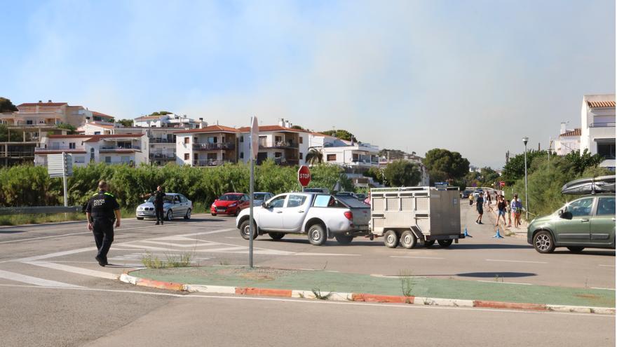 L&#039;incendi de Portbou deixa sense llum ni aigua el municipi i part de la població sense telèfon