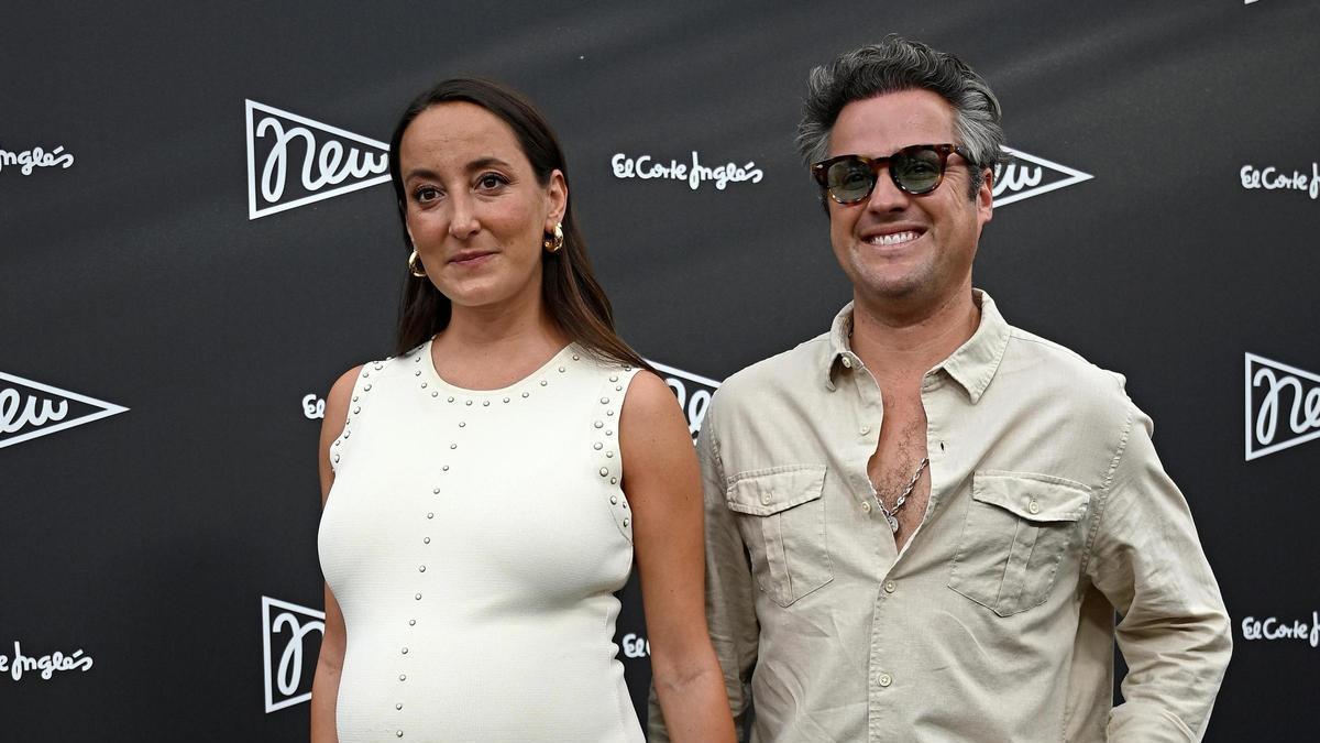 Lucía Pombo y Álvaro López-Huerta dan la bienvenida a su primera hija en común