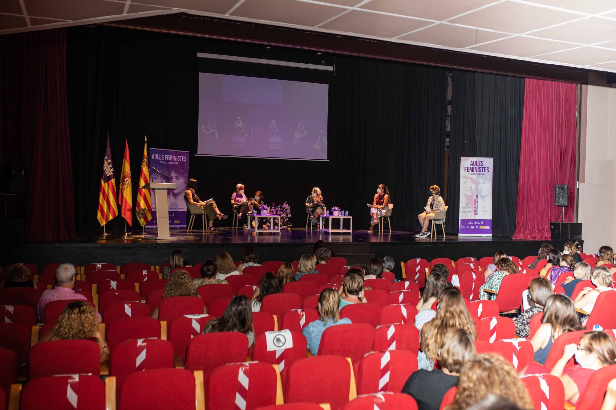 Aulas feministas en Ibiza