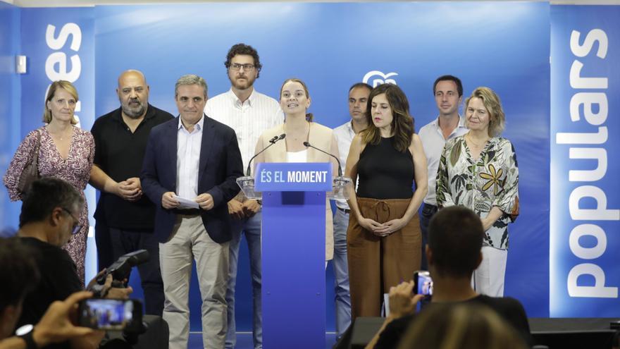 El PP balear celebra la victoria pese a no sumar una mayoría y envía un mensaje al PSOE: &quot;España no se merece un bloqueo institucional por parte de quien ha perdido&quot;