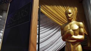 Una estatuilla gigante de los Oscar, en Los Ángeles.