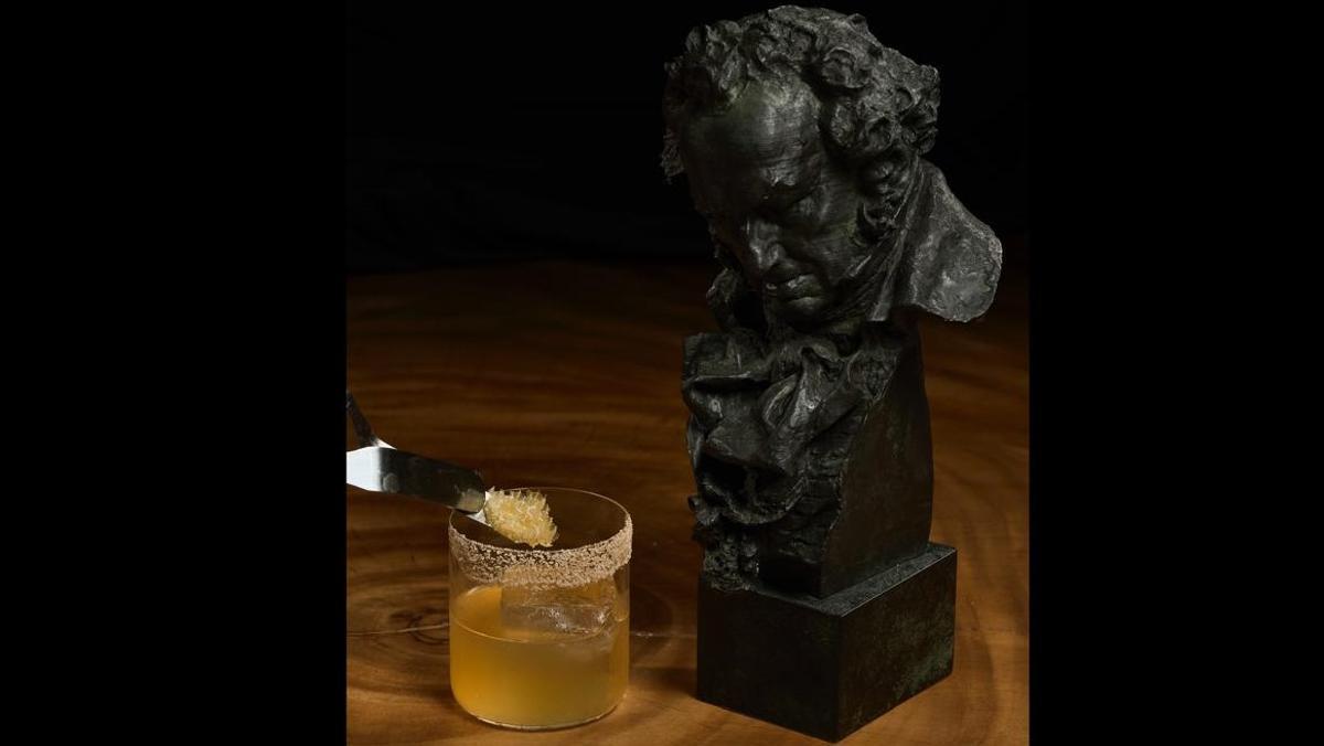 Cóctel del 'bartender' Borja Insa inspirado en la película 'Segundo premio'.