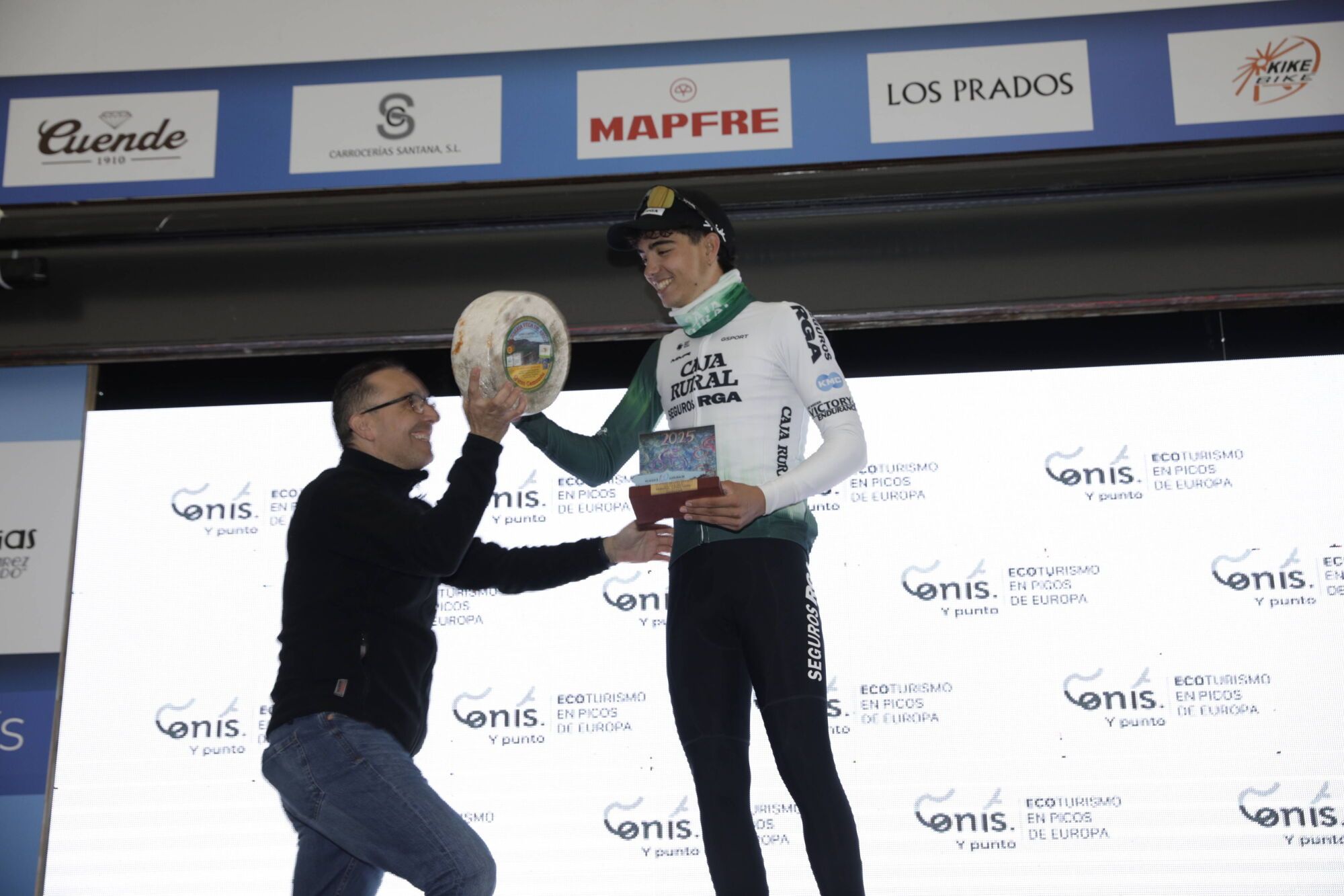EN IMÁGENES: Segunda etapa de la Vuelta Ciclista Asturias.
