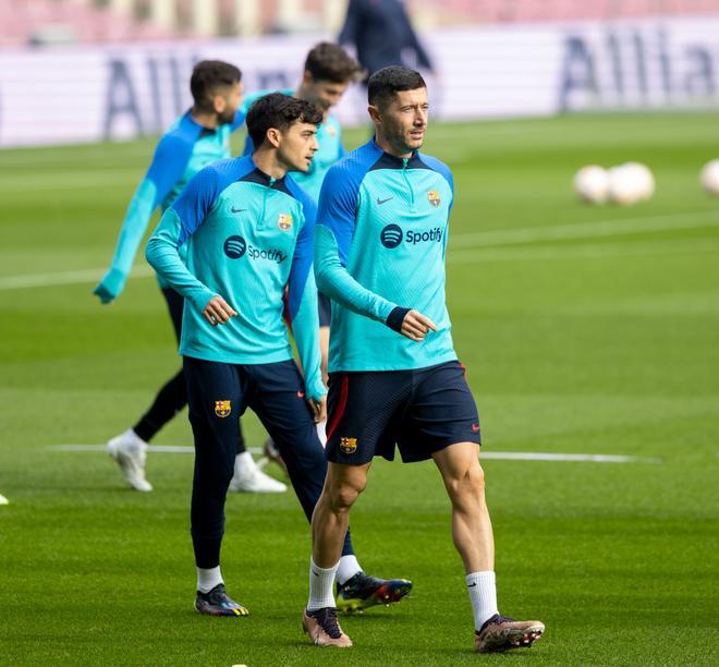 Las mejores imágenes del entrenamiento a puertas abiertas del Barça