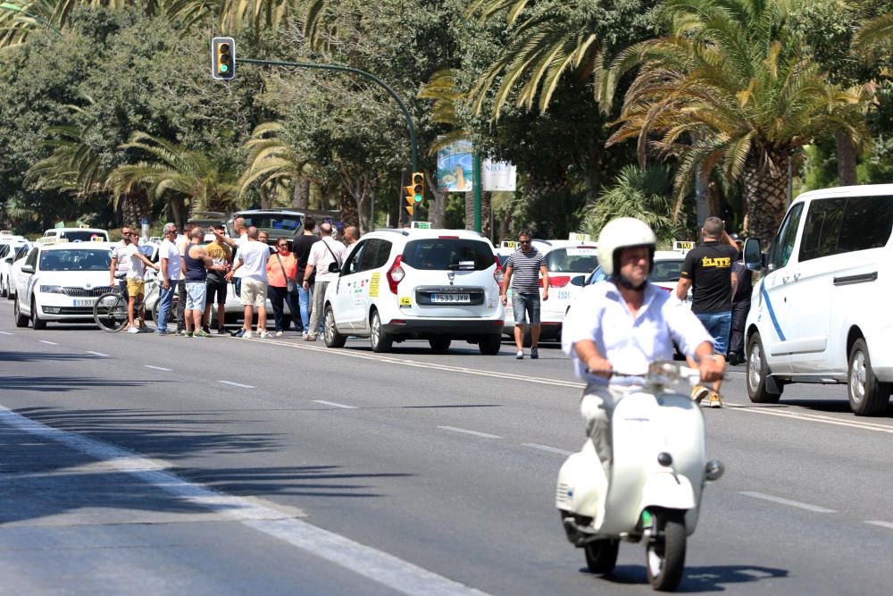 Este martes, los taxistas han continuado con sus movilizaciones