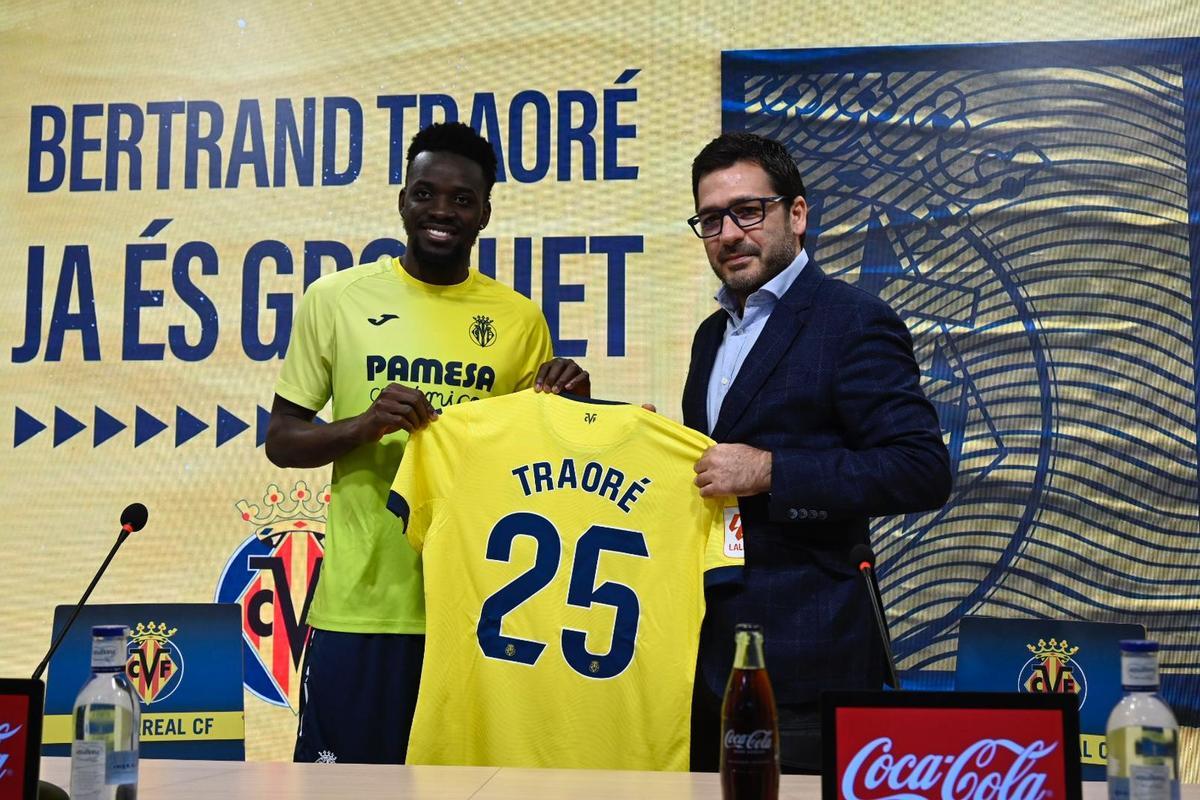 Traoré y Fernando Roig Negueroles, en su presentación.