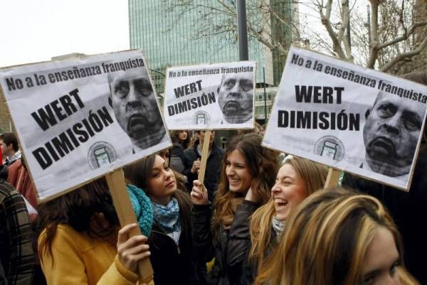 Fotogalería: Manifestación de estudiantes en Zaragoza