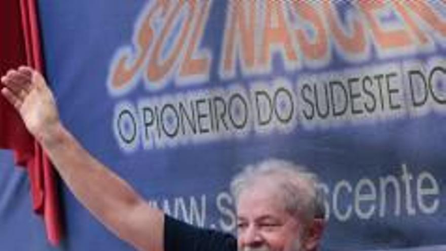 Lula da Silva, ahir amb simpatitzants