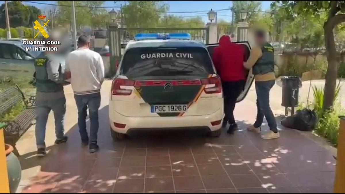 Detenidos por el robo de un remolque agrícola en Aznalcóllar