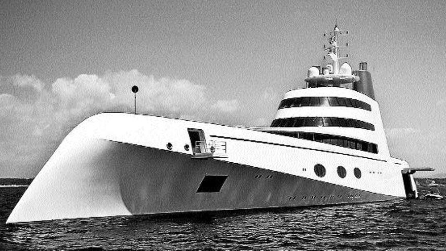 El `A´ es un barco de líneas y diseño completamente nuevo ideado por Philippe Starck /D. I.