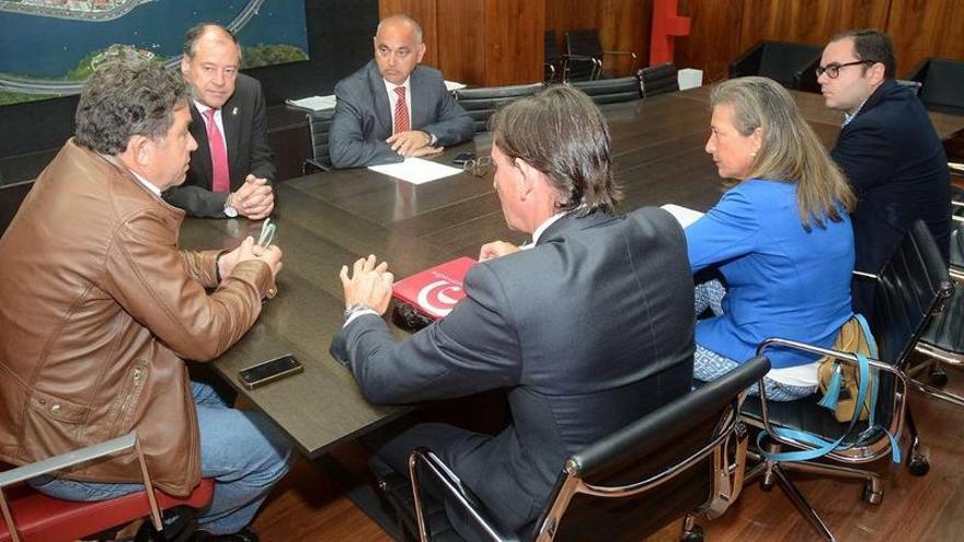 Reunión de los promotores del vivero de empresas temático, celebrada ayer en el Concello.