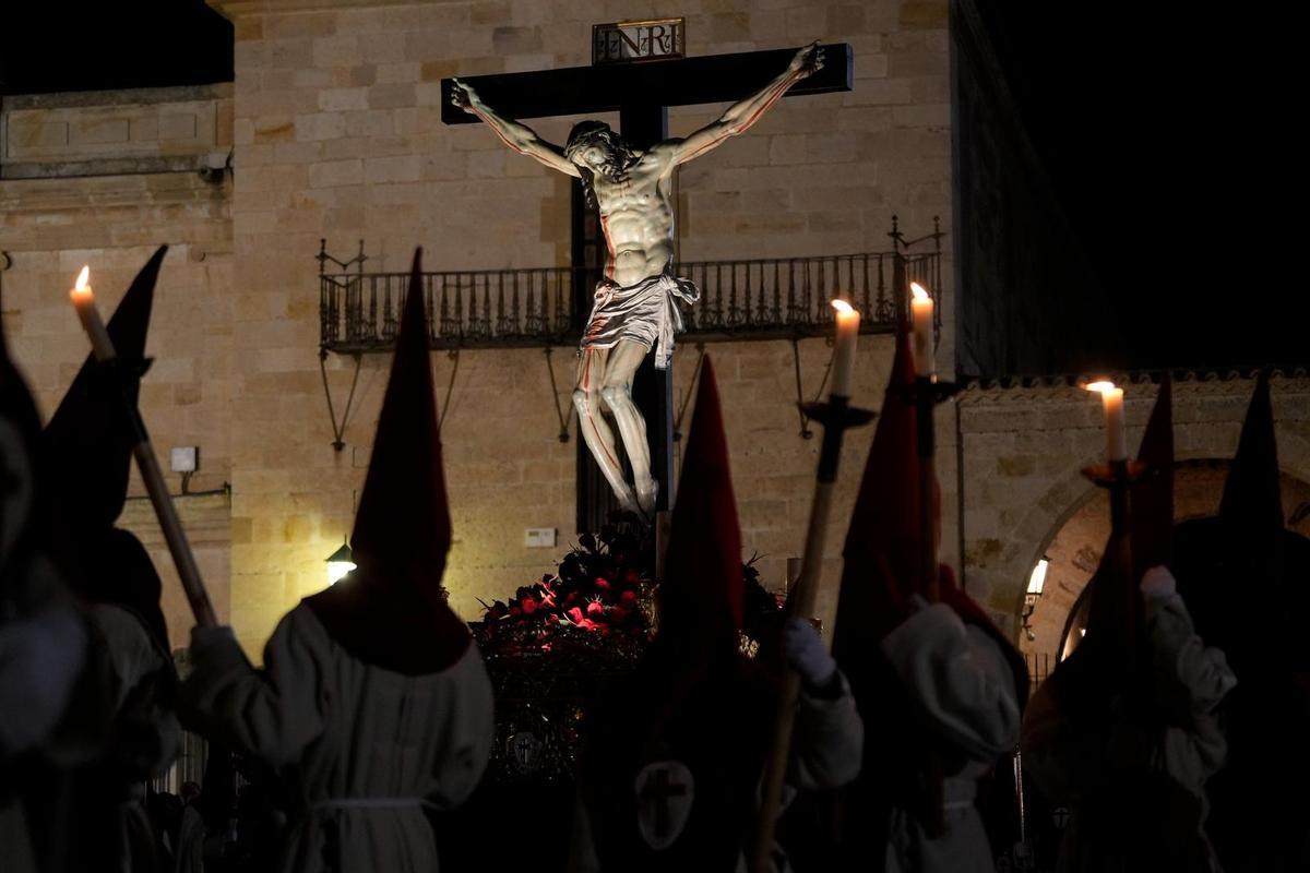 GALERÍA | Las imágenes más impresionantes de la procesión del Silencio este Miércoles Santo en Zamora