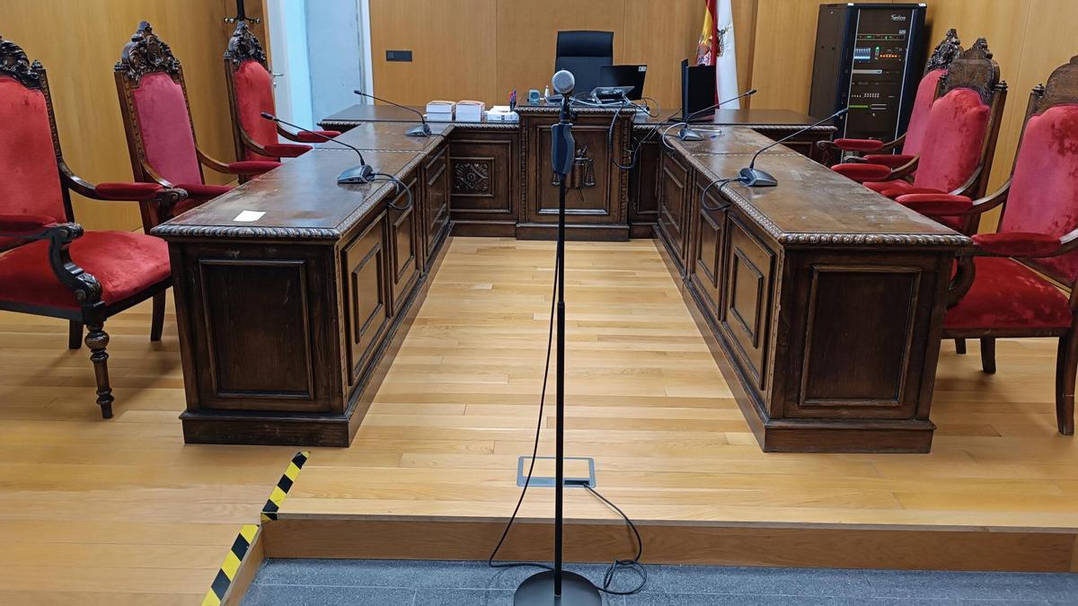 Sala de vistas de la Sección de lo Penal, en el Tribunal de Instancia de Ourense.