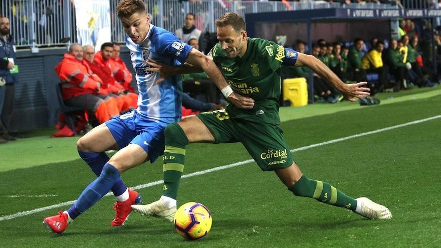 Notable debut de Iván Alejo con el Málaga CF, que estuvo presente en todas las acciones reseñables e incluso polémicas.