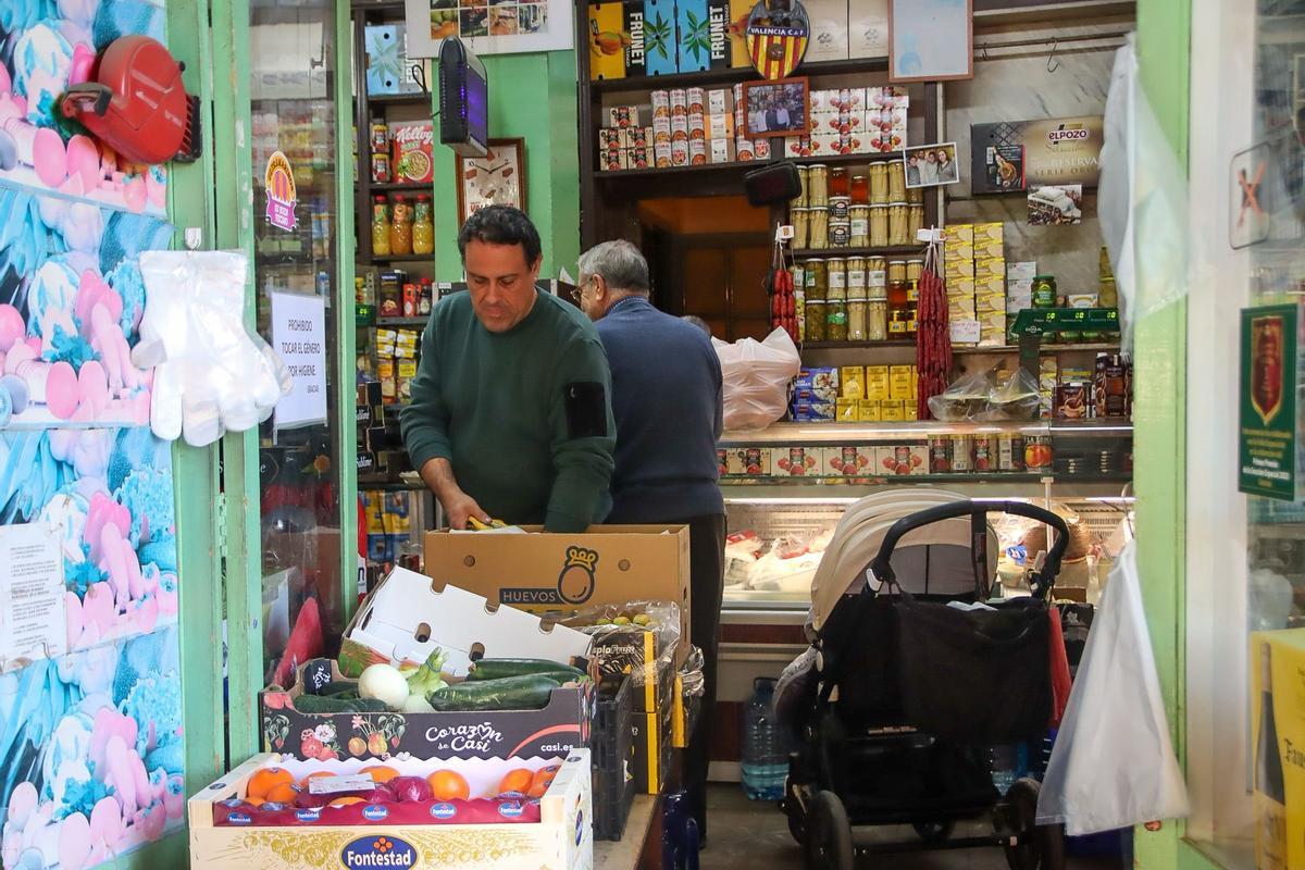 Ultramarinos Rodrigo: una historia de amor de 66 años con el barrio de la Exposición