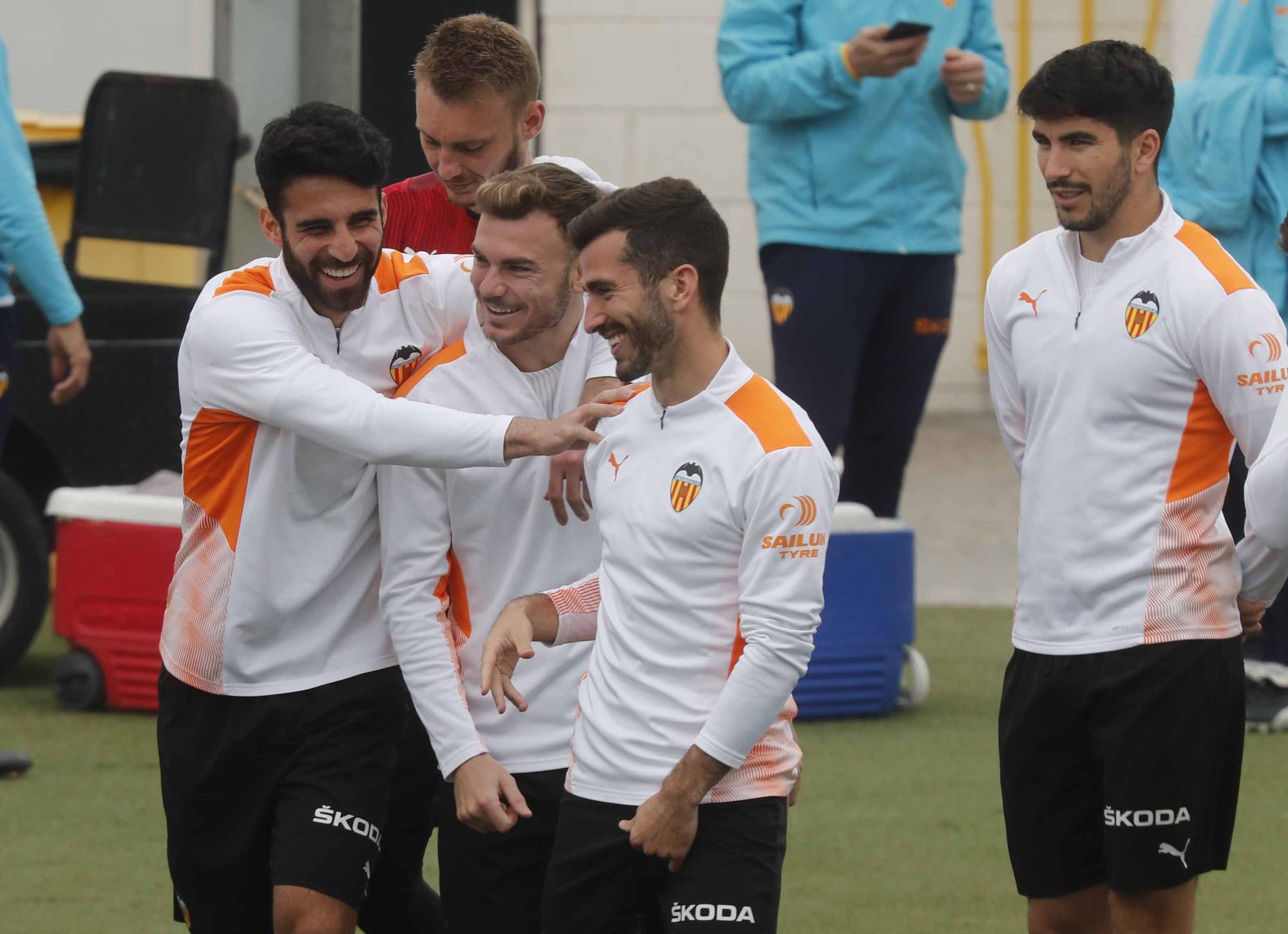 Entrenamiento del Valencia CF previo al partido frente a Osasuna