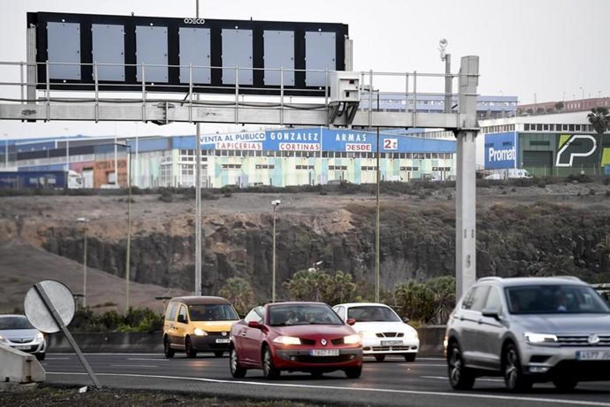 05-02-20 LAS PALMAS DE GRAN CANARIA. ZONA DE JINAMAR. LAS PALMAS DE GRAN CANARIA. Radar que mas multas pone   Fotos: Juan Castro.  | 05/02/2020 | Fotógrafo: Juan Carlos Castro