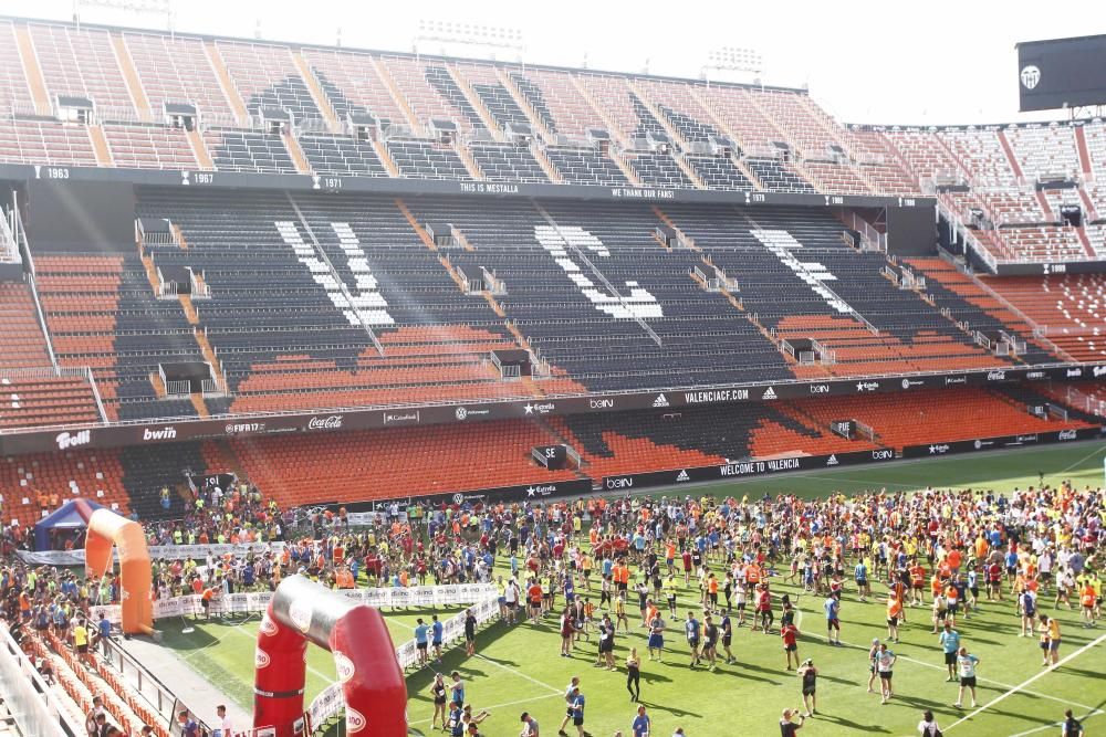 Búscate en la I Volta a Peu Fundación Valencia CF