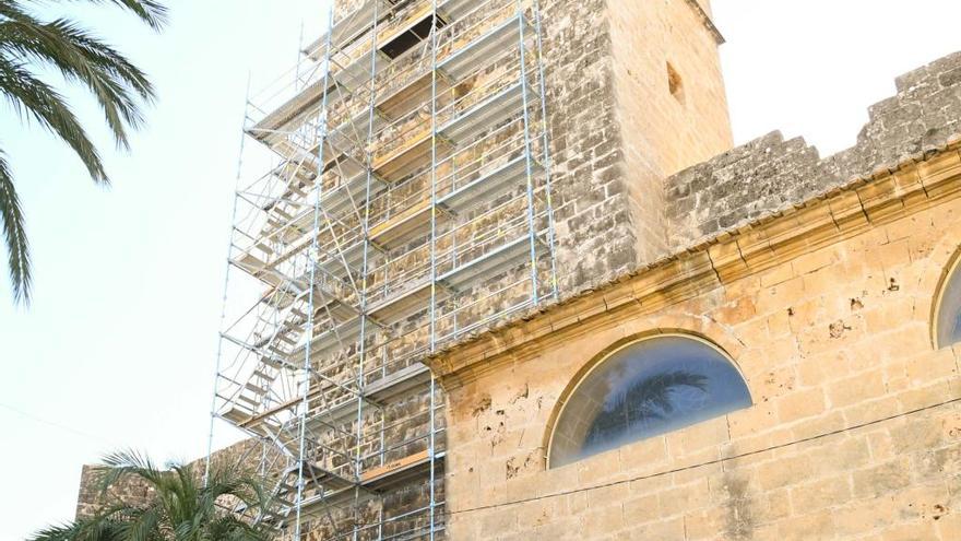 Xàbia busca subvenciones para las obras de su iglesia gótica, que ya se han iniciado