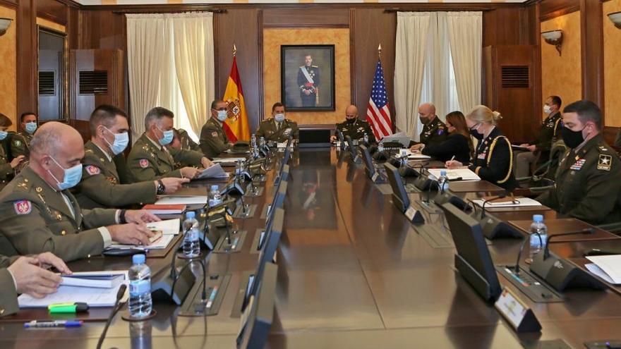 Encuentro entre el Ejército Español y el Ejército Americano donde se ha presentado el proyecto de la base logístico.