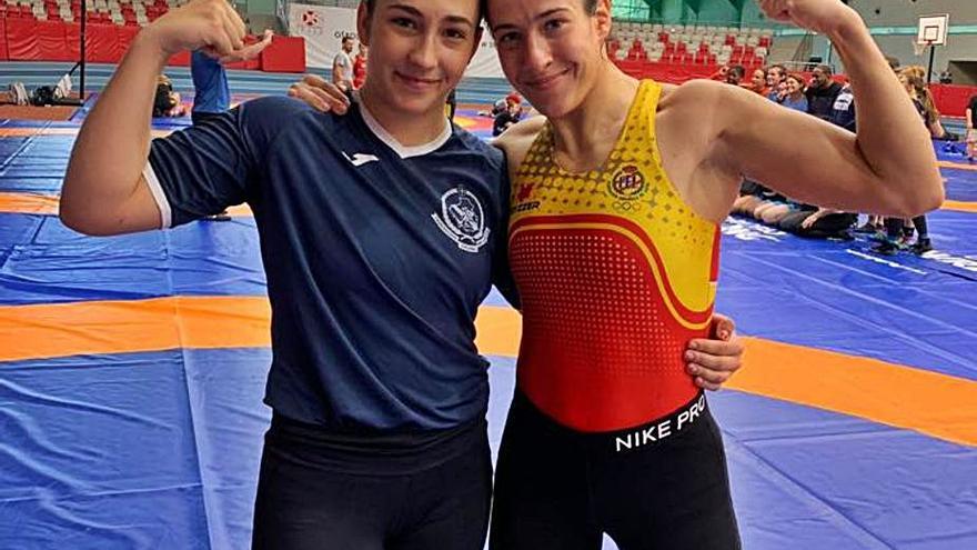 Nerea Pampín y Lydia Pérez en una competición anterior. |