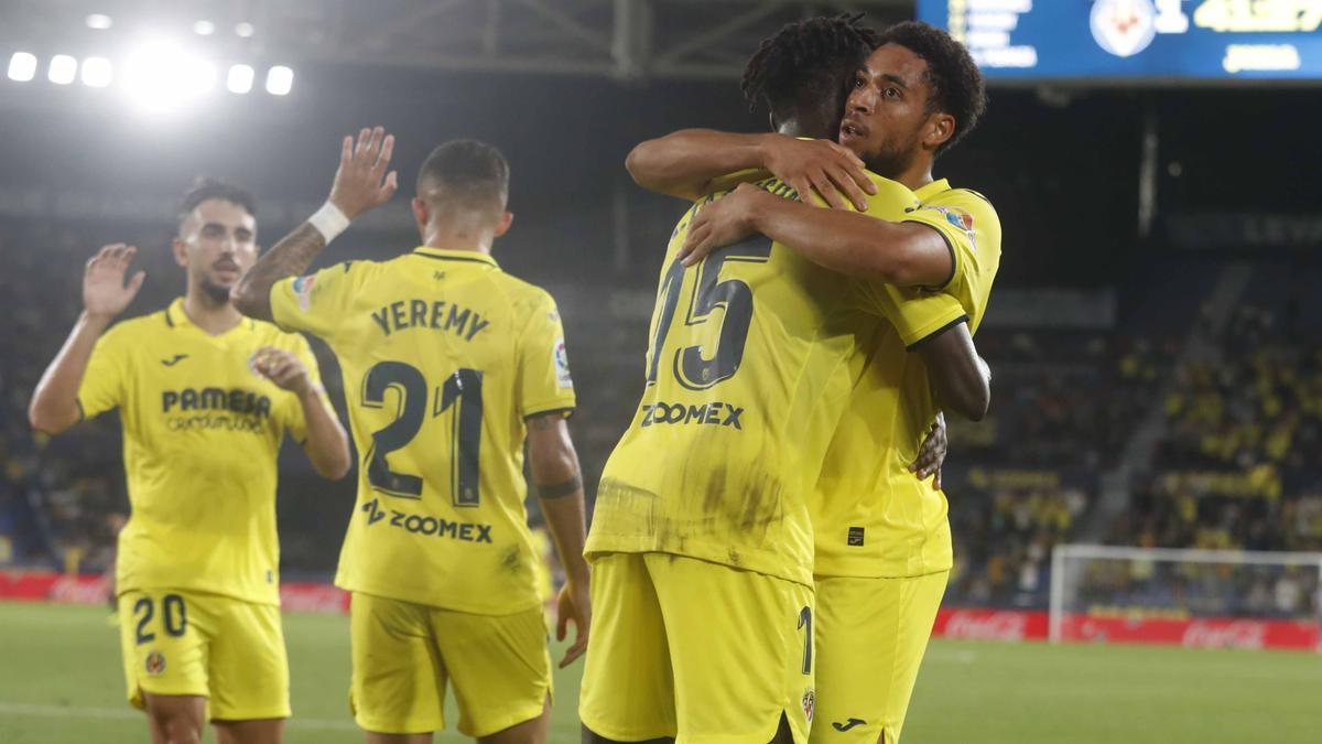 Danjuma marcó los dos goles del partido