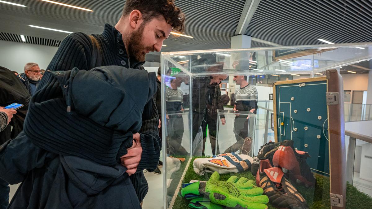 Inauguración de la exposición 'Zaragoza, el fútbol en e_volución' en Etopía