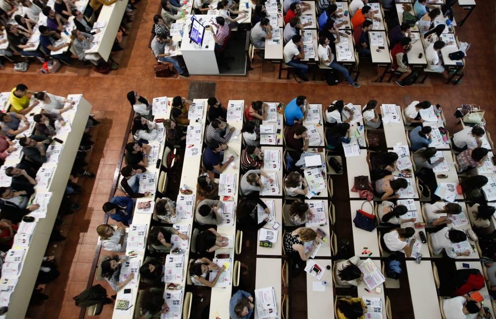 Clases de Mir en el Seminario de Oviedo