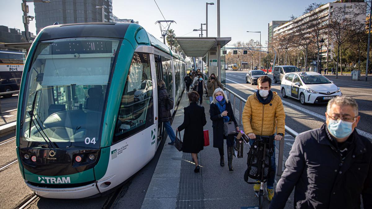 Barcelona 13/01/2022 Barcelona Trambaix Diagonal AUTOR : JORDI OTIX