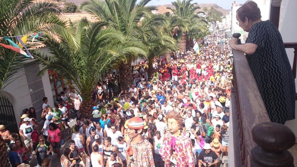 Agaete se llena de color en la rama en honor a Nuestra Señora de las Nieves