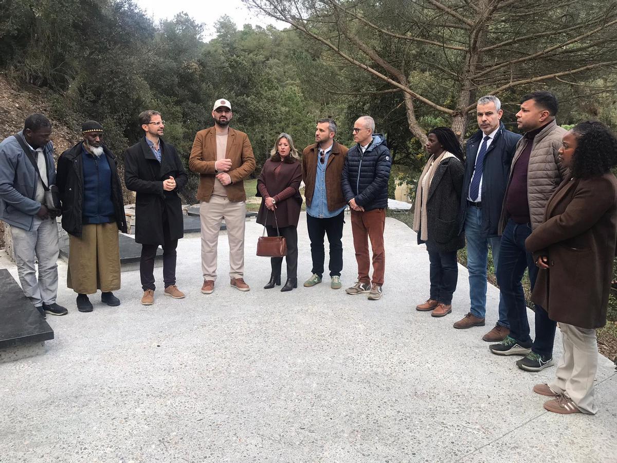 L'acte de la inauguració de les tombes islàmiques, al Cementiri Nou de Girona.