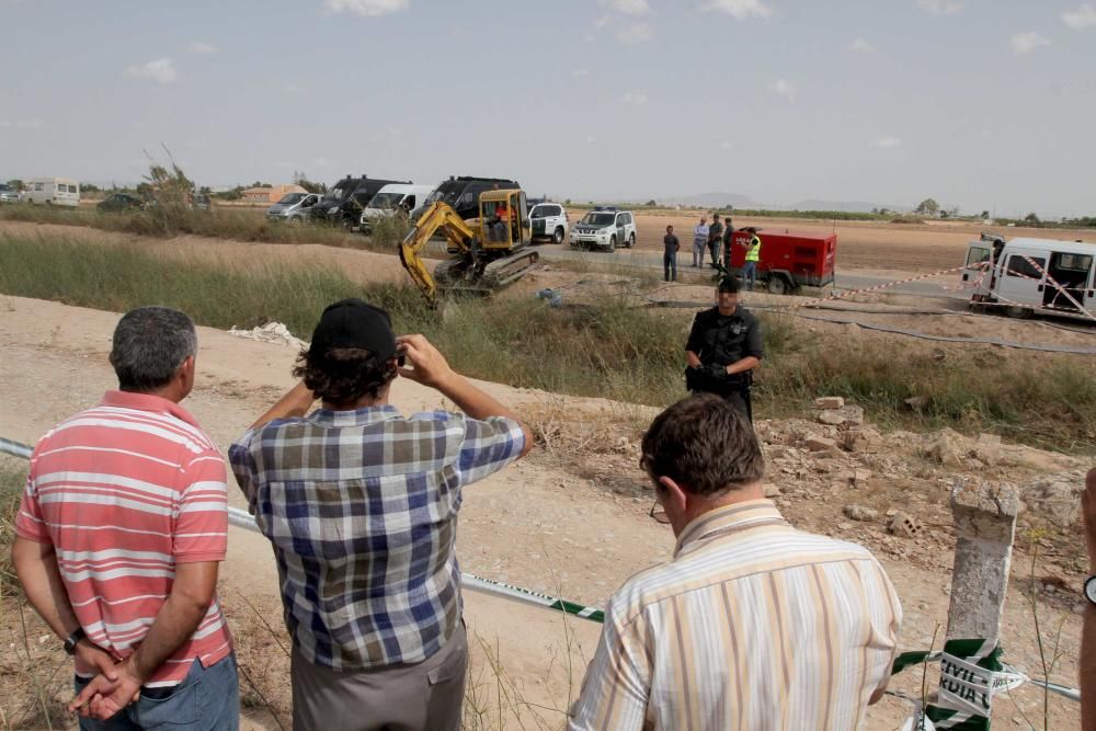 Protesta agricultores por el sellado del desagüe