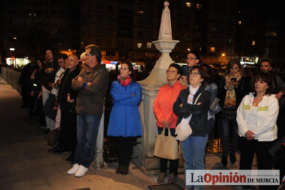 Festival de folclore en el Puente de Hierro