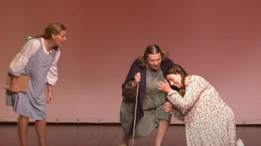 Una escena de la obra teatral ‘Dones de la Sal’. | CIA PEDRO CAÑESTRO