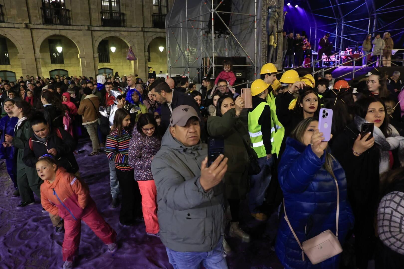 Así se vivió (en imágenes) el descenso de Galiana en Avilés