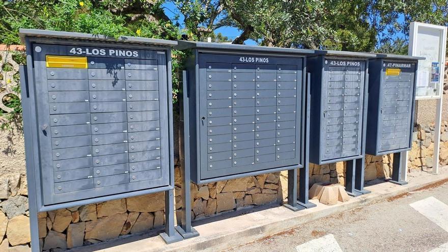 El Ayuntamiento de Calp instala cerca de 3.000 buzones en las urbanizaciones