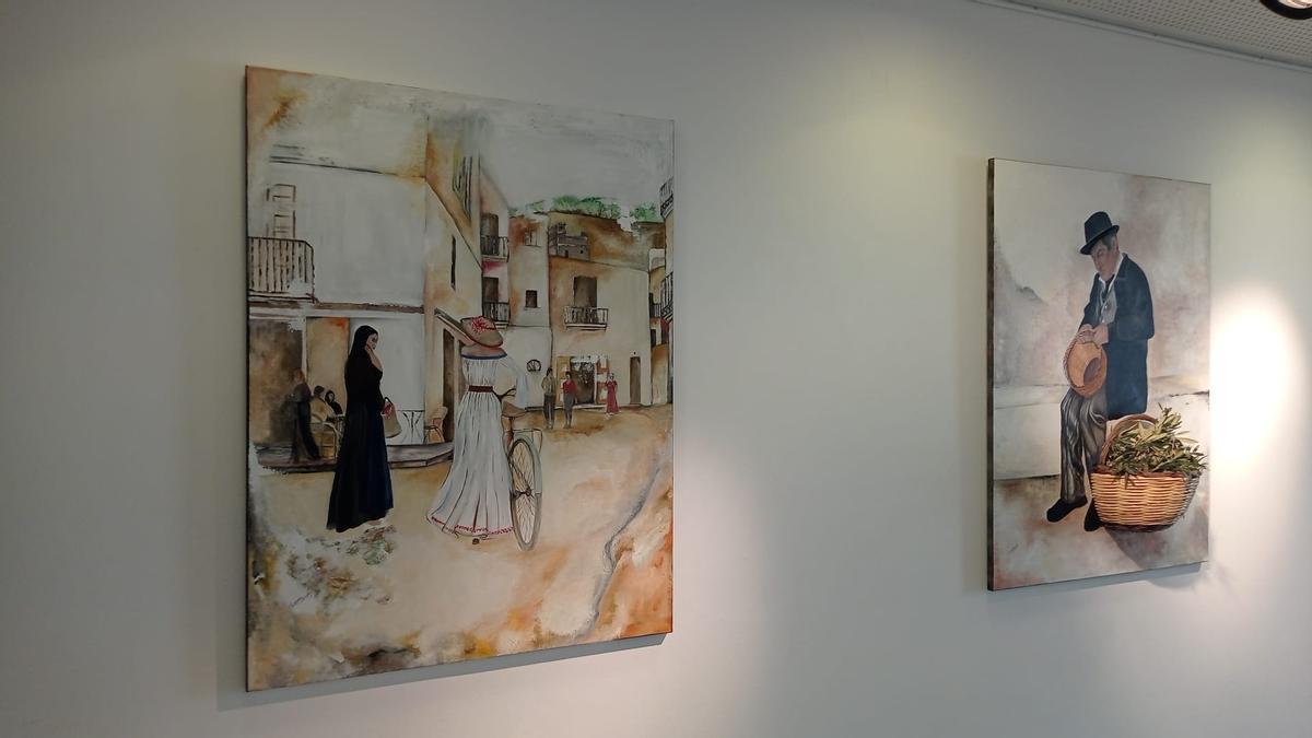 Algunas de las obras de la muestra en la sala de exposiciones de Can Jeroni.