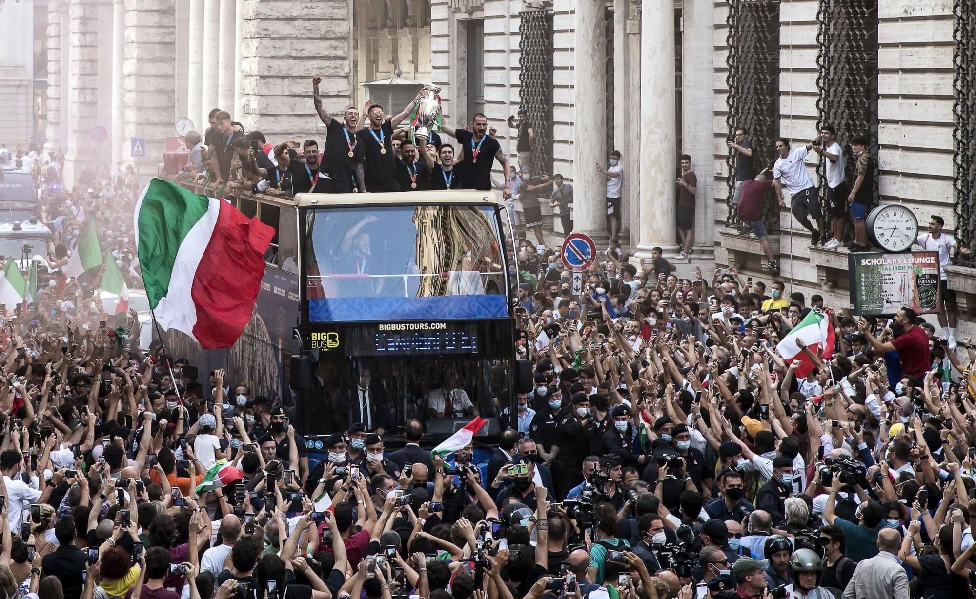 Roma celebra el triunfo de Italia en la Eurocopa