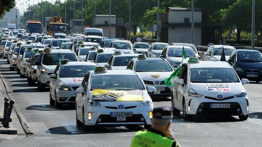 Los taxistas proponen cobrar por plaza con un modelo similar al de &#039;Blablacar&#039;