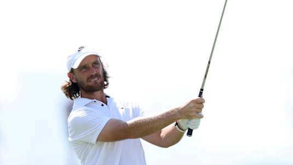 Golf Tommy Fleetwood, primer líder en Abu Dhabi