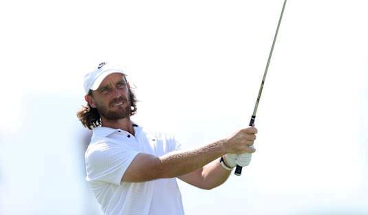 Fleetwood igualó el record de Yas Links para liderar el torneo en Abu Dhabi
