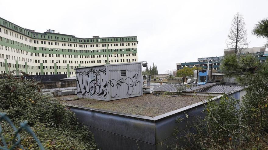 Nuevos plazos para el viejo HUCA: el Principado confía en tener el plan especial dentro de dos años