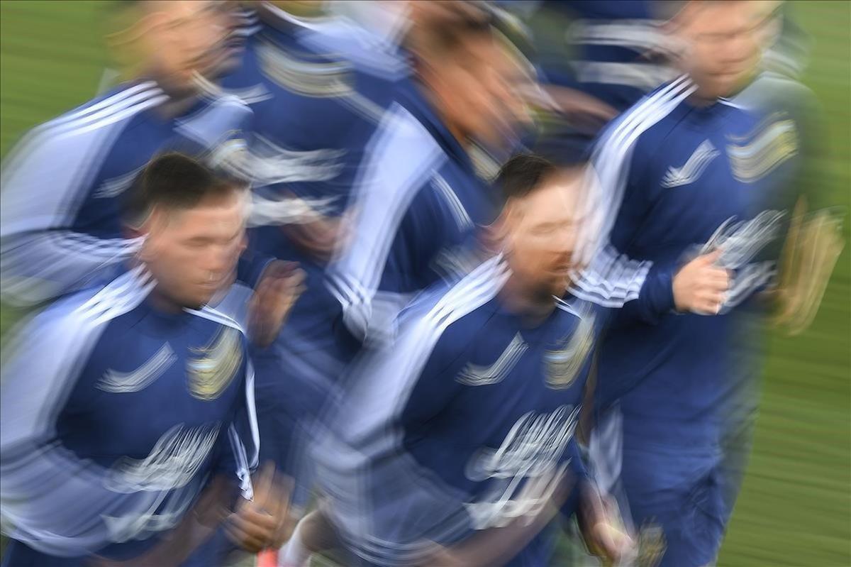 Messi, en Madrid, con la selección argentina después de su hat trick del domingo ante el Betis.