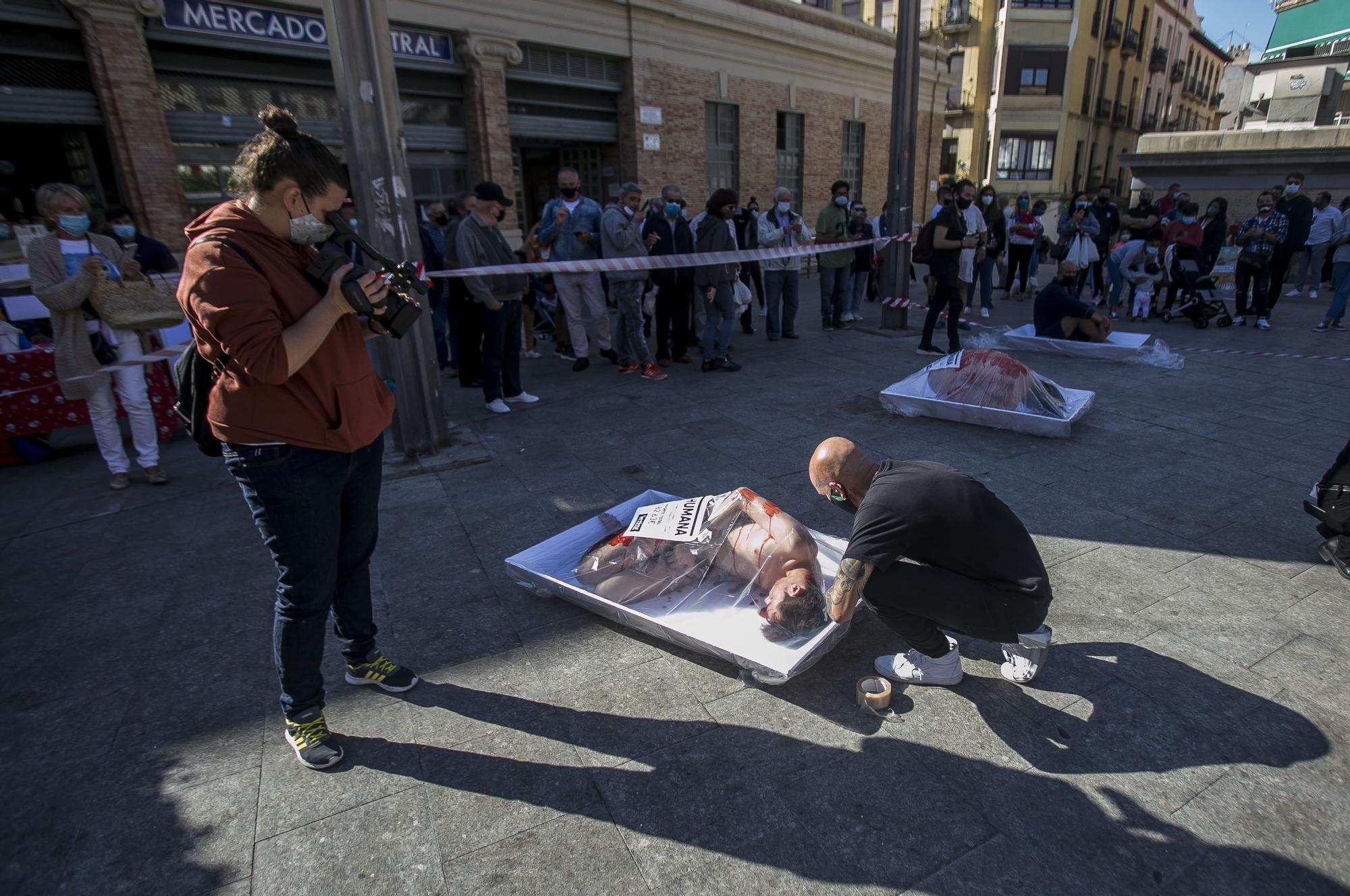 Protesta por el consumo de carne animal en Alicante