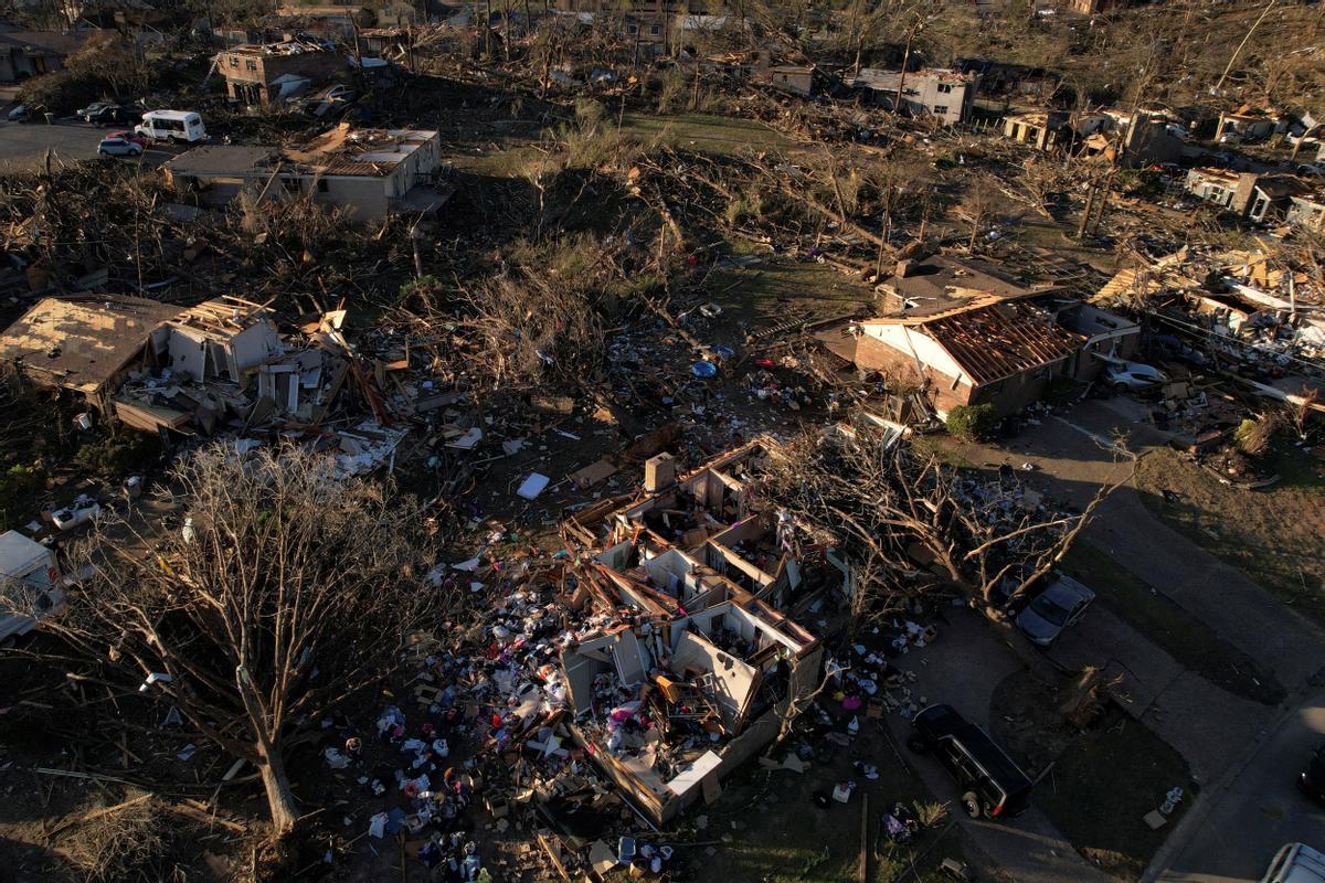 La oleada de tornados en Estados Unidos deja al menos 29 muertos