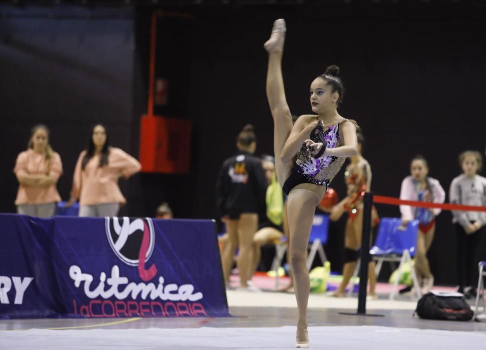 Torneo de gimnasia rítmica en el Corredoria Arena