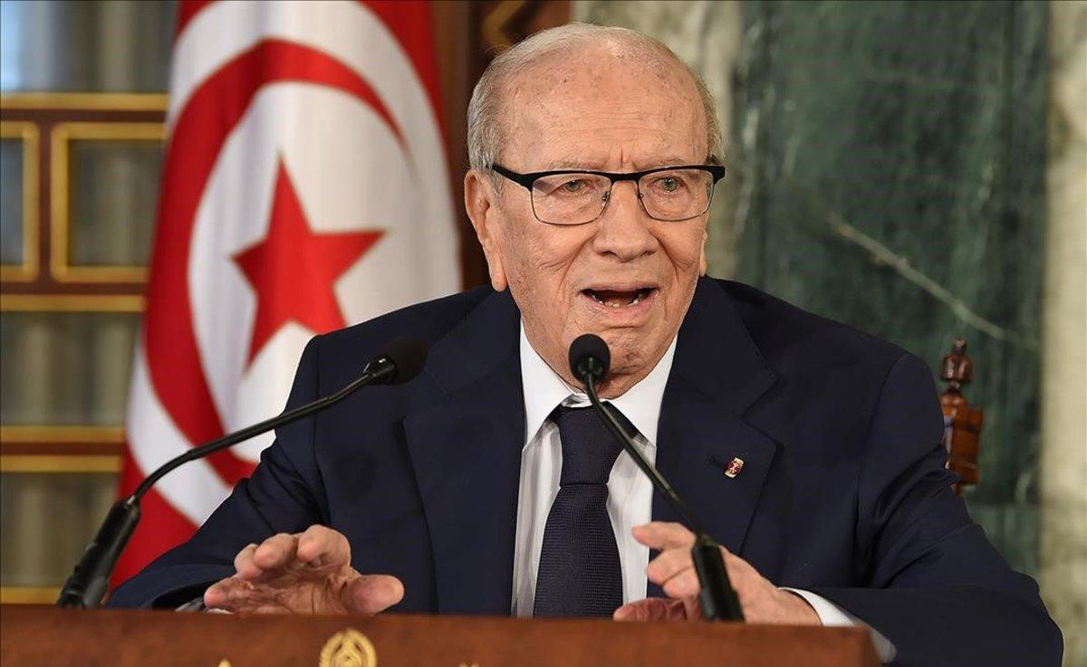 zentauroepp49208428 essebsi190725122433