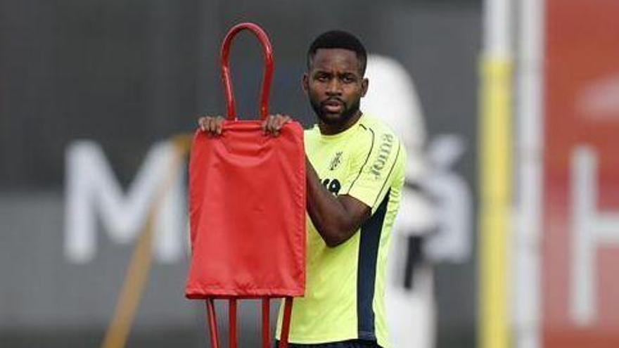 Bakambu, la gran novedad en la lista ante el Steaua