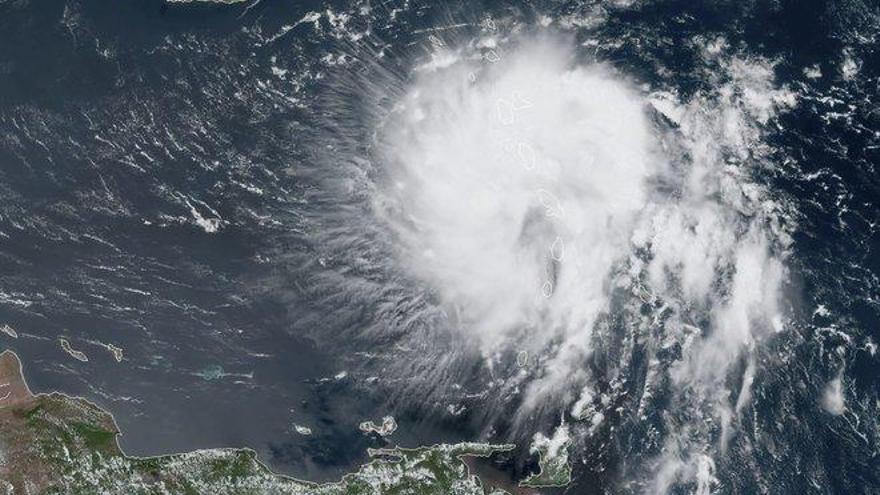 Estado de emergencia en Puerto Rico ante la llegada de la tormenta Dorian