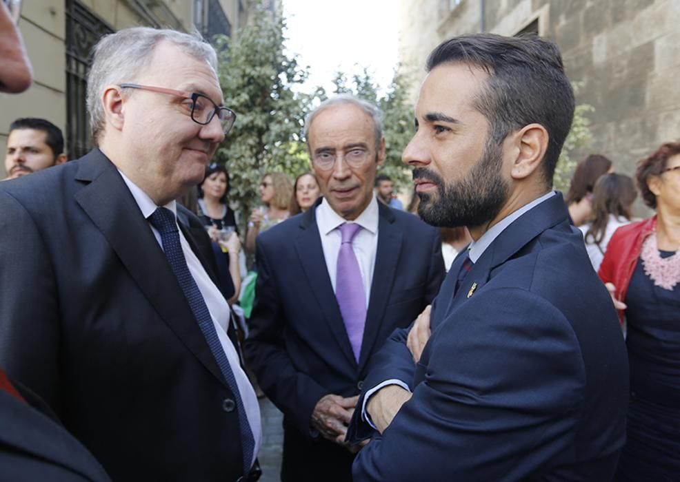 Copetín en la Generalitat